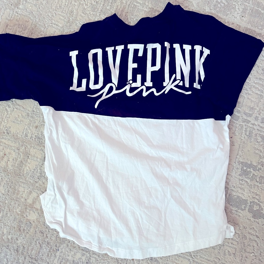 Vs pink tshirt